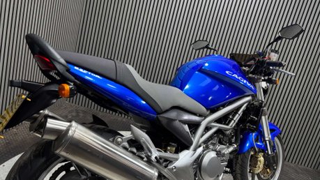 Cagiva Raptor 2007 ONLY 15K MOT SEPTEMBER 2027 LIGHTWEIGHT NAKED 650CC 37