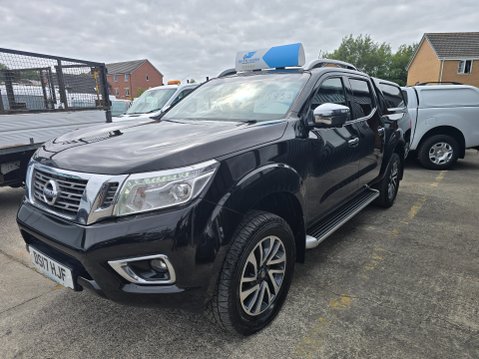 Nissan Navara DCI TEKNA 4X4 SHR DCB 3