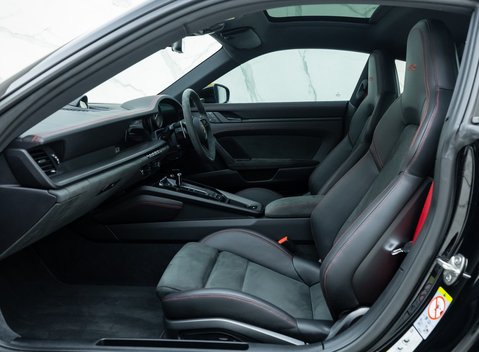 Porsche 911 Carrera GTS (992) 16