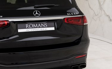 Mercedes-Benz GLS 63 Night Edition Executive 28