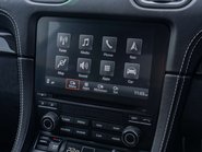 Porsche 718 Cayman GT4 14