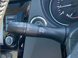 Nissan Qashqai 1.3 Qashqai N-Connecta DiG-T 5dr 51