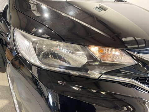 Honda Jazz 1.3 i-VTEC SE Navi Hatchback 5dr Petrol CVT Euro 6 (s/s) (102 ps) Alloys 21