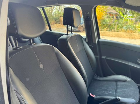 Renault Clio 1.1 Clio Dynamique TomTom 16v 5dr 10