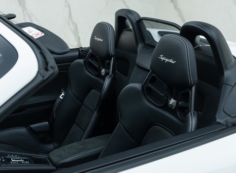 Porsche 718 SPYDER 34