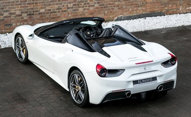 Ferrari 488 Spider 5