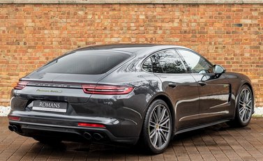 Porsche Panamera Turbo S E-Hybrid 7