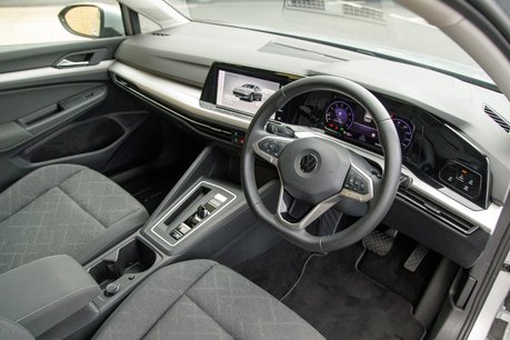 Volkswagen Golf LIFE ETSI DSG