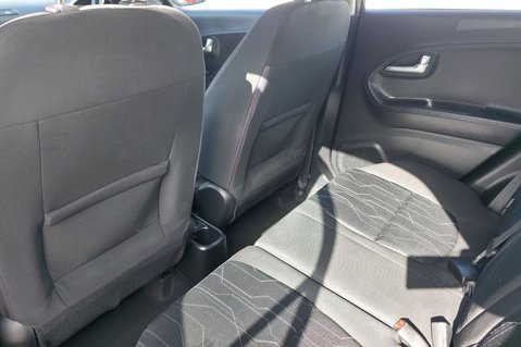 Kia Picanto 2…AUTOMATIC…8 SERVICES! 1 PREVIOUS OWNER..LAST OWNER 9 YEARS.. 16