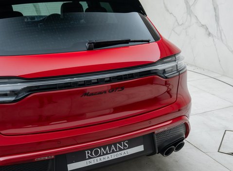 Porsche Macan GTS 35