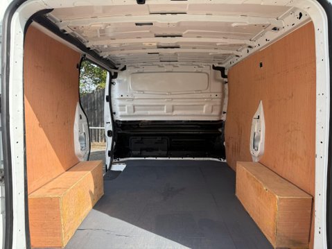Renault Trafic SL28 BUSINESS PLUS DCI 32