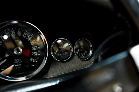 Aston Martin DBS V8 SERIES 1. EXTENSIVE HISTORY PORTFOLIO. 3-SPEED AUTO. CONOLLY INTERIOR. 26