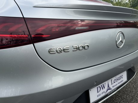 Mercedes-Benz EQE EQE 300 Exclusive Luxury Auto Electric 89 KWH PAN ROOF/HEADS-UP/VAT Q 45