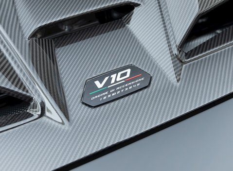 Lamborghini Huracan LP640-2 Tecnica 26