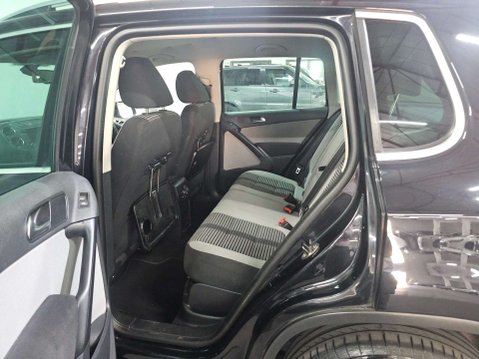 Volkswagen Tiguan 2.0 Tiguan Sport TDI 4Motion 140 Auto 4WD 5dr 20