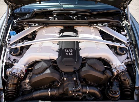 Aston Martin V12 Vantage S 33