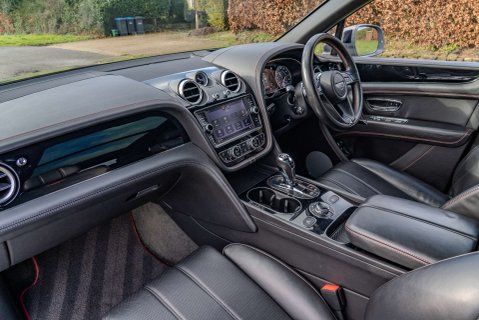 Bentley Bentayga 4.0 V8 7 Seats 8