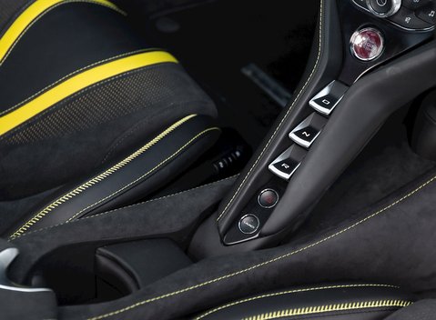 McLaren 720S Peformance 21