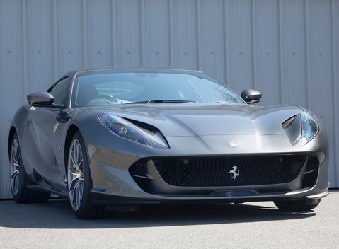 Ferrari 812 Superfast 1