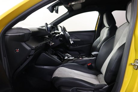 Peugeot e-208 GT PREMIUM 45