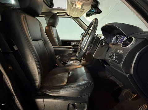 Land Rover Discovery SDV6 HSE 16