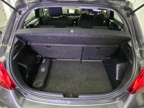 Toyota Yaris 1.33 Dual VVT-i Icon Euro 6 5dr 10