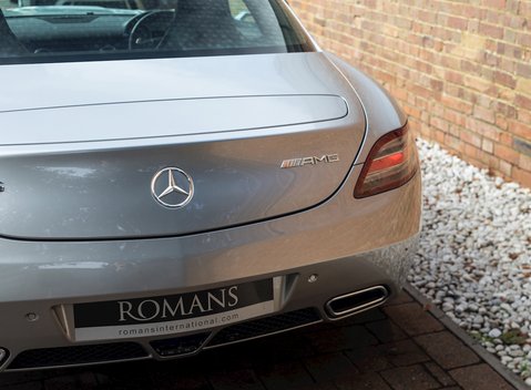 Mercedes-Benz SLS AMG 23