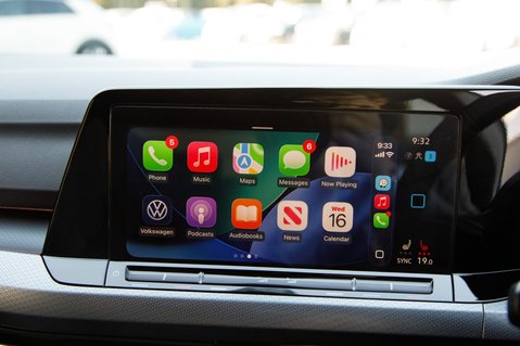 Volkswagen Golf ACTIVE TSI 32