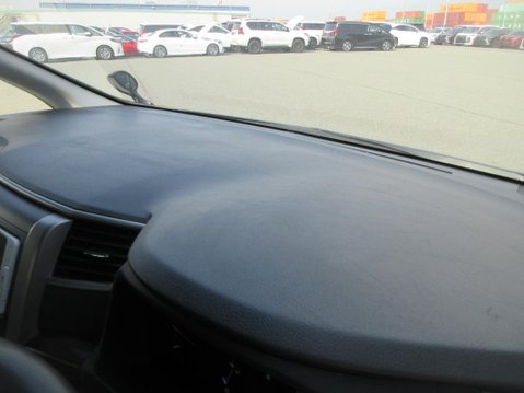 Toyota Vellfire 2.4 Z + 7 Seats 9