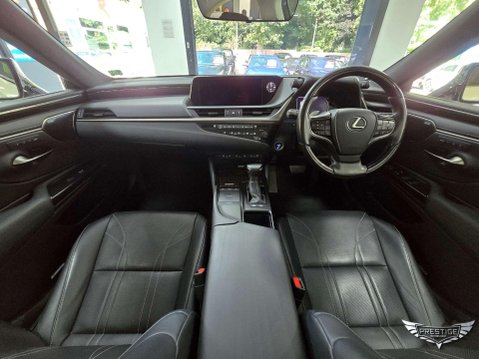 Lexus Es 2.5 300h Takumi E-CVT Euro 6 (s/s) 4dr 25