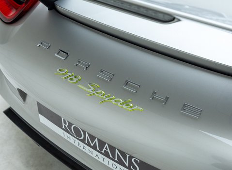 Porsche 918 Spyder 42