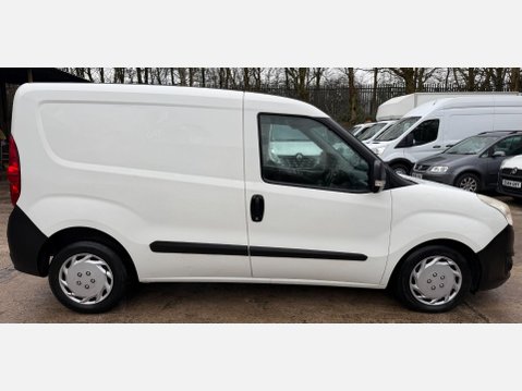 Vauxhall Combo 1.3 CDTi 2000 ecoFLEX 16v Panel Van 3dr Diesel Manual FWD L1 H1 (126 g/km, 8
