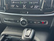 Volvo V90 (Sold) 2.0 D4 R-Design Pro Estate 5dr Diesel Auto Euro 6 24