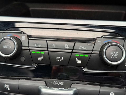 BMW 2 Series 2.0 220d xDrive Sport Auto 4WD 5dr 26