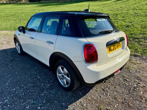 Mini Hatch COOPER CLASSIC 7