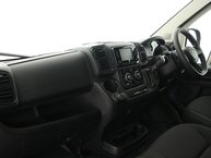 Peugeot Boxer 35 L2H2 PROFESSIONAL PV 12