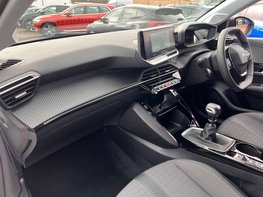 Peugeot 208 1.2 208 Allure Premium+ PureTech SS 5dr 17