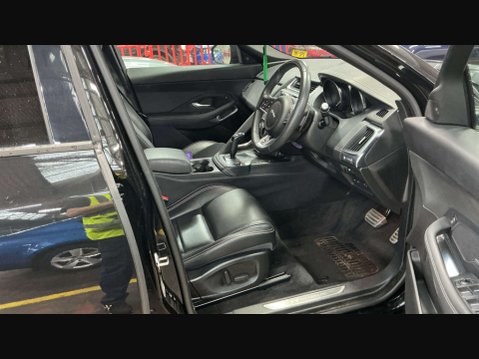 Jaguar E-Pace 2.0 E-PACE R-Dynamic S D AWD Automatic 4WD 5dr - NATIONAL DELIVERY* 11