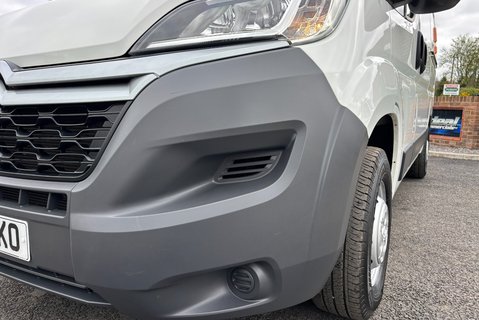 Citroen Relay 35 L2H2 Enterprise Panel Van with Tail Lift 21