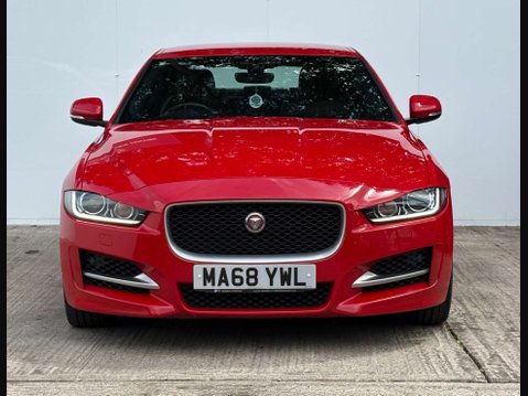 Jaguar XE 2.0 XE R-Sport Auto 4dr 33