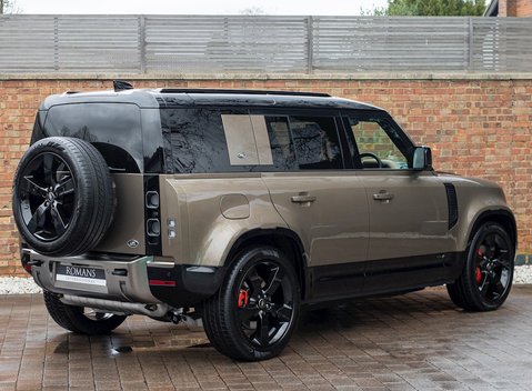 Land Rover Defender 110 X P400 7