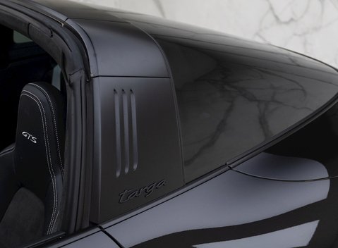Porsche 911 (992) Targa 4 GTS 27