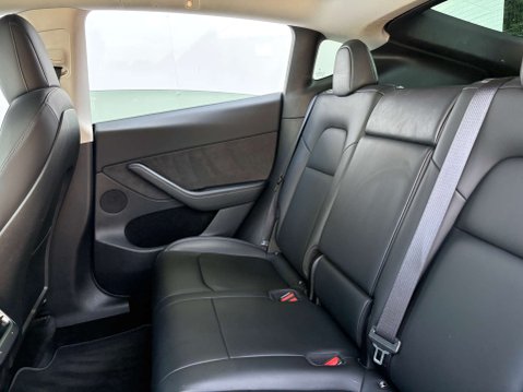 Tesla Model Y ModeL Y Long Range AWD 4WD 5dr 56