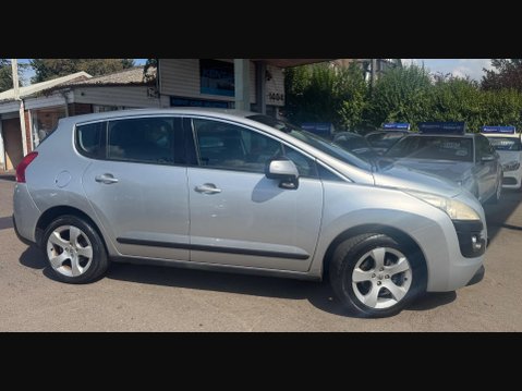Peugeot 3008 1.6 HDi Sport Euro 5 5dr 8