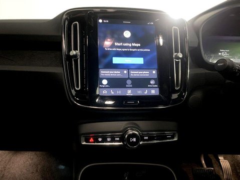 Volvo XC40 Recharge 69kWh Core SUV 5dr Electric Auto (231 ps) Cruise Control - DAB Ra 17