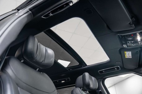 Land Rover Range Rover 3.0 D350 MHEV Autobiography SUV 5dr Diesel Auto 4WD Euro 6 (s/s) (LWB, 7Sea 40