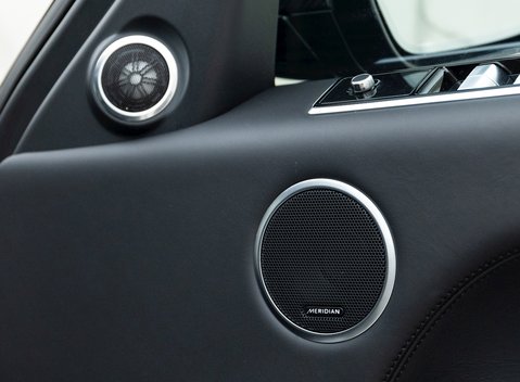 Land Rover Range Rover Sport 5.0 SVR Carbon Edition 25