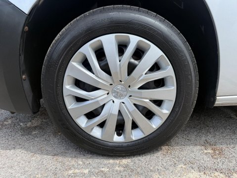 Peugeot Partner BLUEHDI PROFESSIONAL L1 14