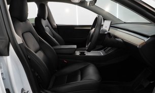 Tesla Model Y LONG RANGE AWD Now with GROK AI 1 Owner Comfort Suspension Pano roof VAT Q 15