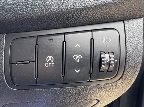 Kia Ceed 1.6 CRDi GT-Line Euro 6 (s/s) 5dr 33